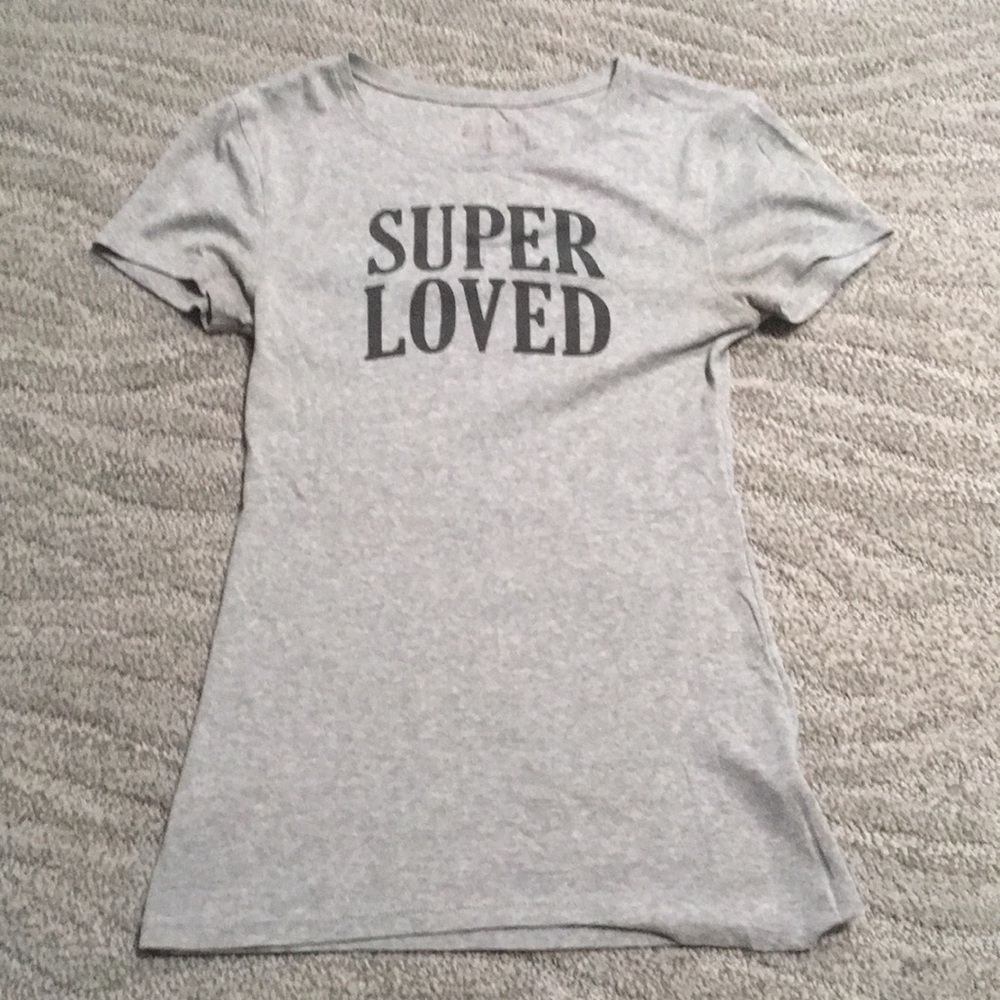 SUPER LOVED short sleeved shirt